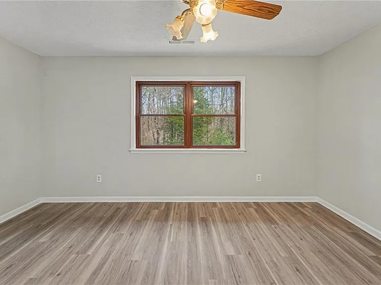 10 Gentry Dr — Photo 23