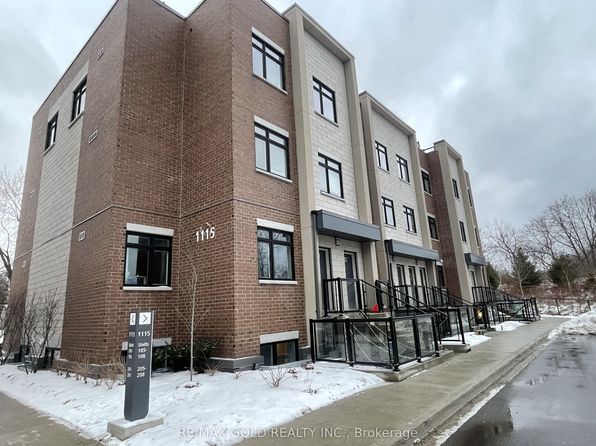 1115 Douglas McCurdy Cmn #102, Mississauga, ON L5G 0C6