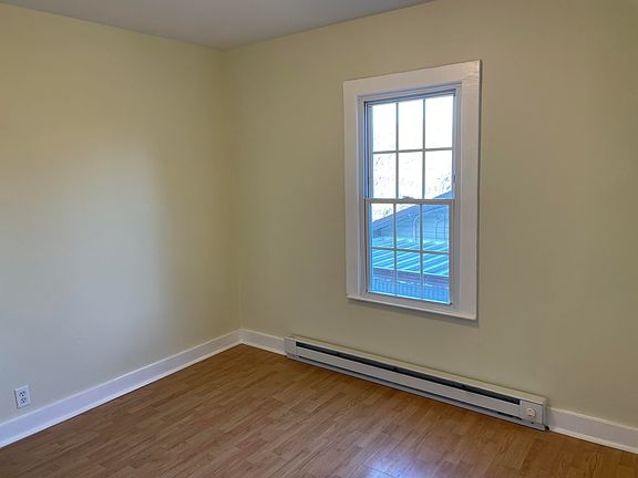 4th image of 2035-2037 Michael St