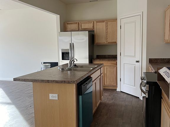 3rd image of 10909 Penwell Way
