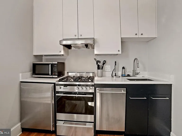 3348 Prospect St NW #4 — Photo 7