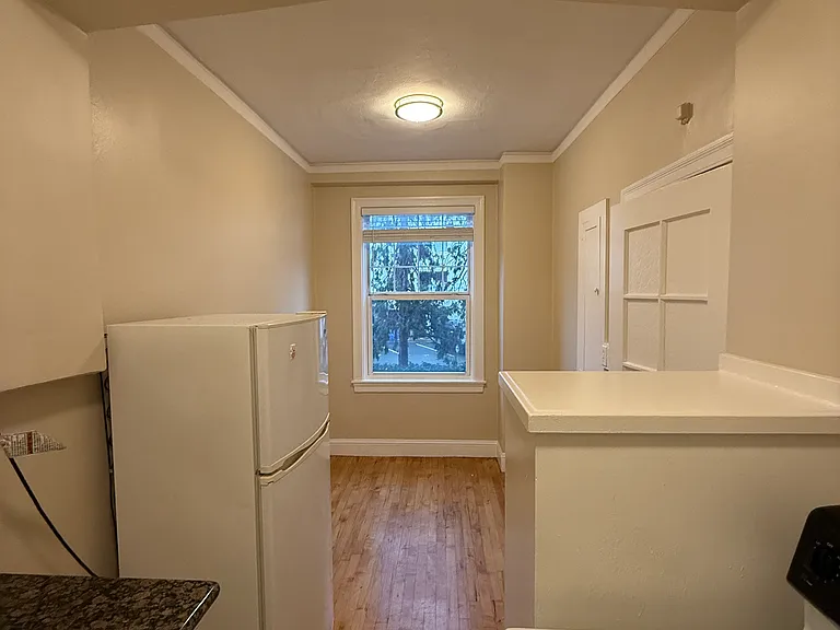 Picardo Arms Apartments — Photo 12