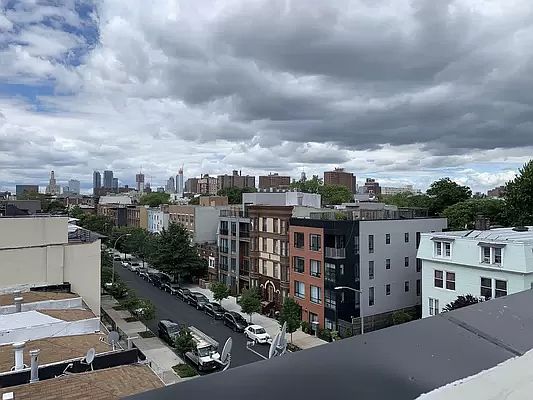 5th image of 232 Quincy St #4B