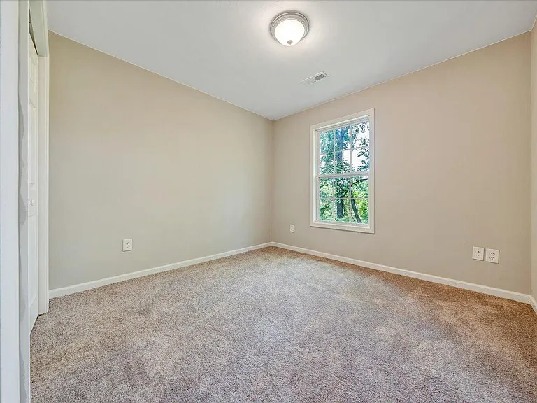 6852 Woodcreeper Dr — Photo 28