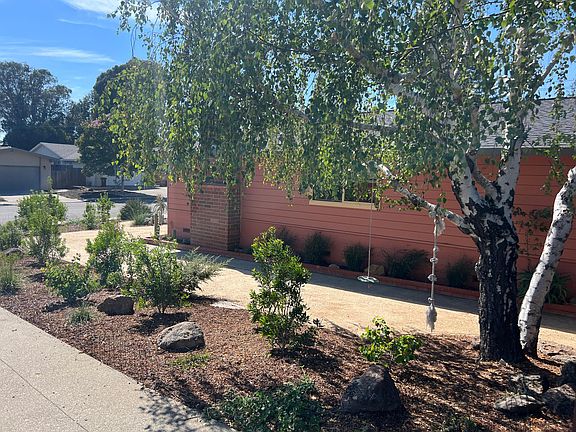 4th image of 4807 Meadowbrook Dr