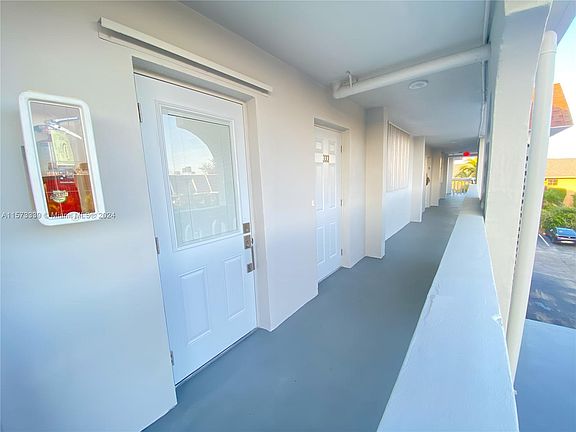 2nd image of 1040 SE 4th Ave APT 333