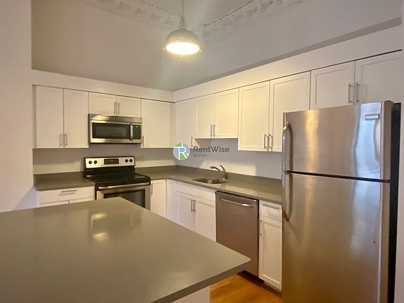 5th image of 525 Massachusetts Ave APT 1