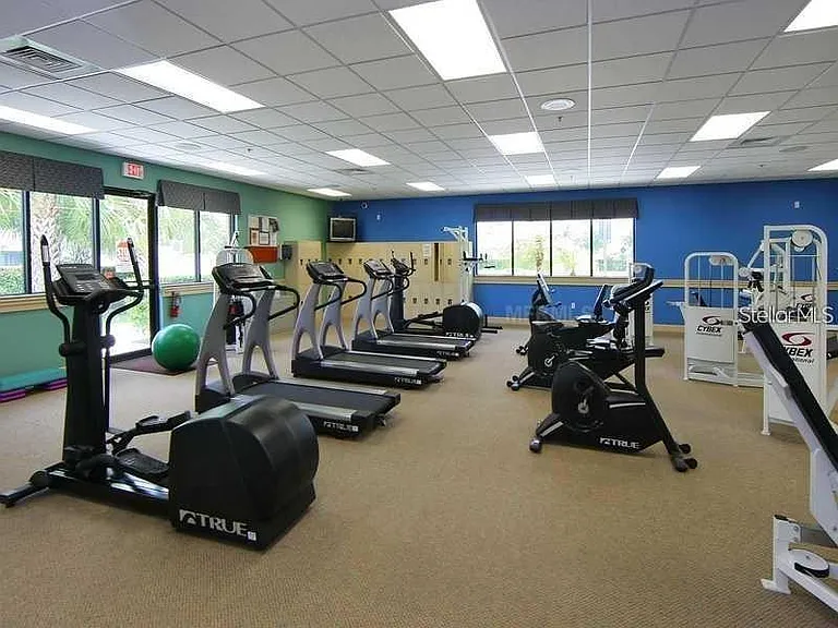 915 Fairwaycove Ln #208 — Photo 32
