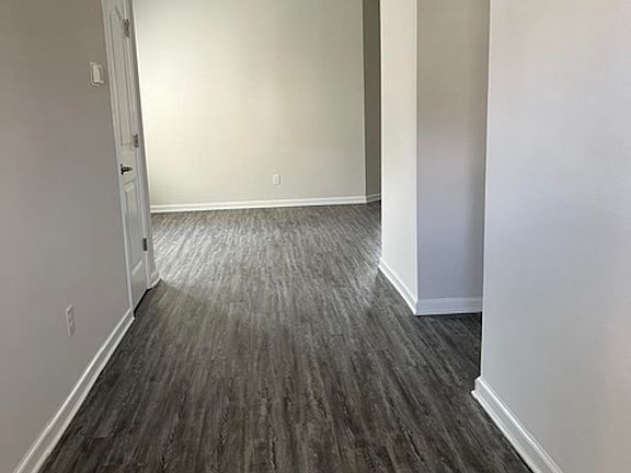 3rd image of 6708 Tiger Pointe Dr