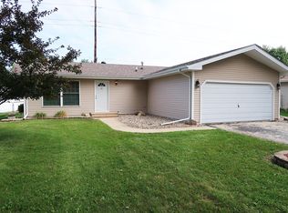 54 Kim Dr, Bourbonnais, IL 60914