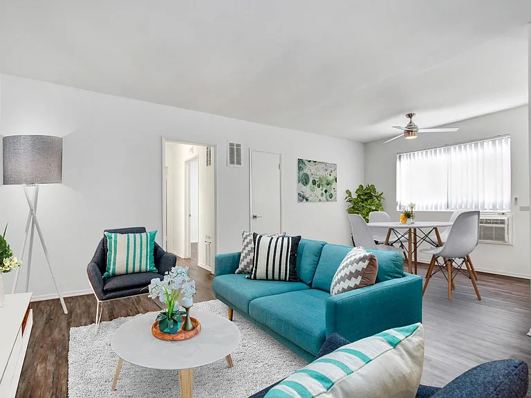 1624 Camden Ave — Photo 40