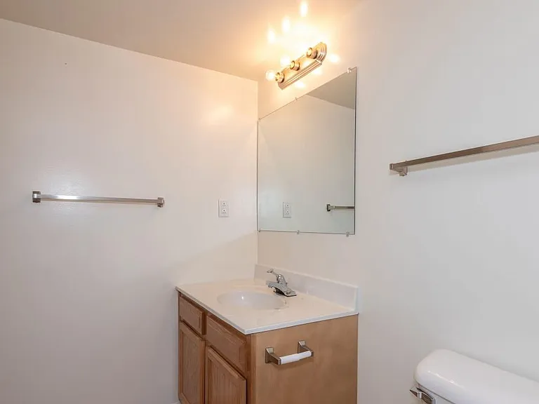 Southwood Apartments — Photo 8