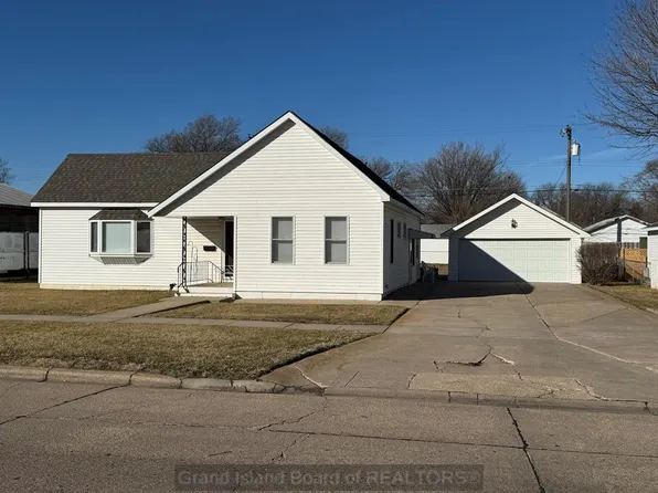 710 W 8th St, Grand Island, NE 68801