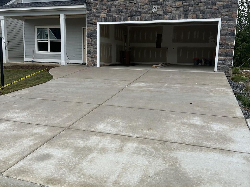 2nd image of 1049 Silverpine Dr