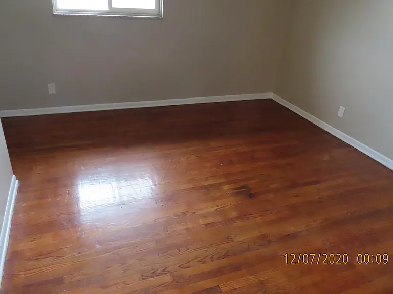 905 N Meadows Ct #C — Photo 2