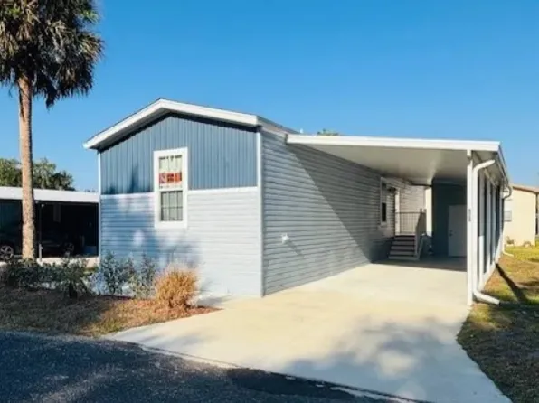 900 Aqua Isle Blvd #B28, La Belle, FL 33935