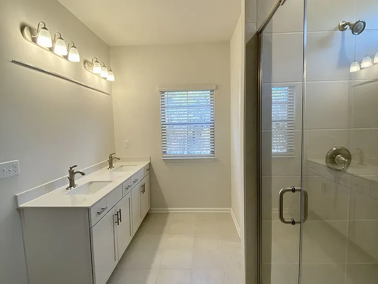 3217 Glenn Hope Way — Photo 8