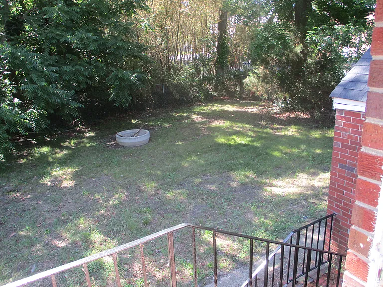 8918 Granby St — Photo 15