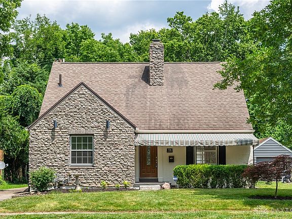 2nd image of 726 Acorn Dr
