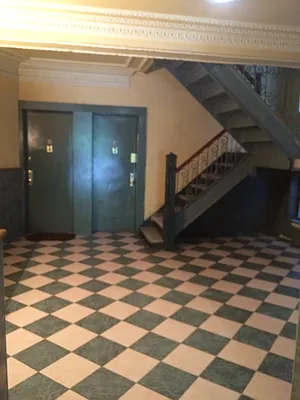 Rented by Uptown Flats LLC | media 24