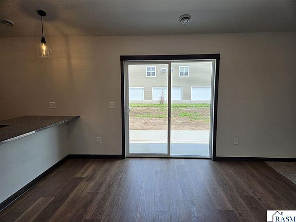 4th image of 2025 Clark St