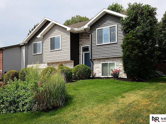 2nd image of 3906 N 156th Ave