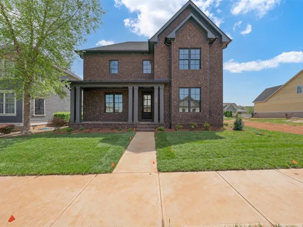 440 Park East Ln, Bowling Green, KY 42103