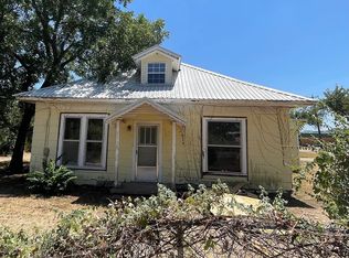 412 Knox Ave, Boyd, TX 76023