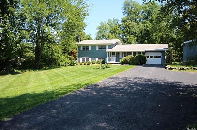 1st image of 62 Mountain Brook Dr