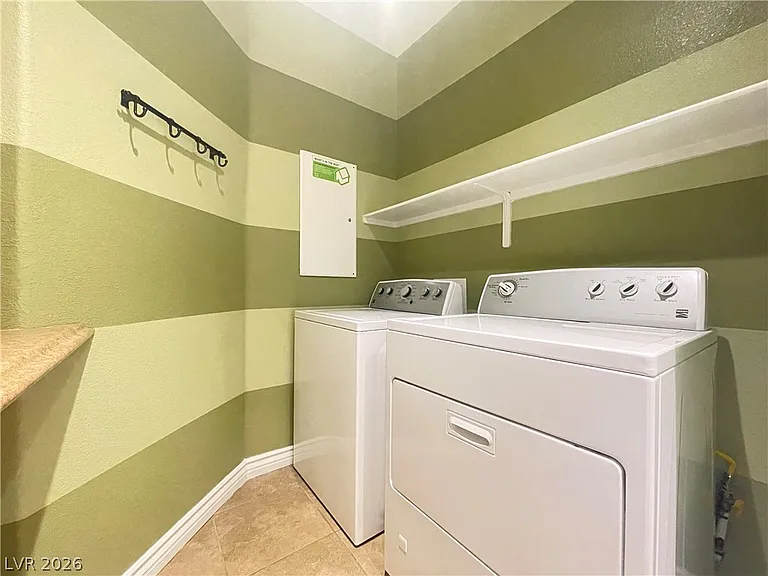 1066 Via Nandina Pl — Photo 18
