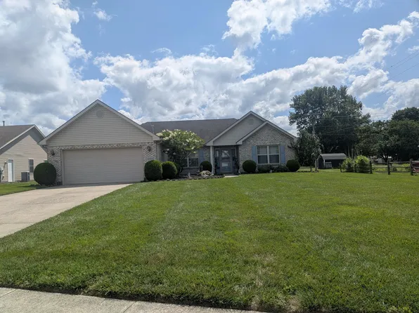 1455 Edinburgh Dr, Troy, OH 45373