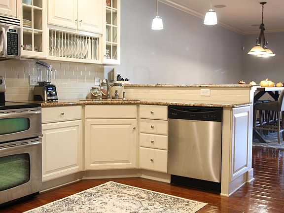 3rd image of 14982 Harbor Point Dr W #7B