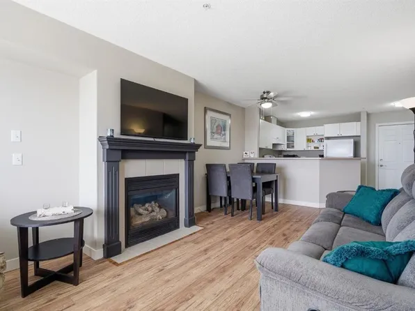950 N Arbour Lake Rd NW #1103, Calgary, AB T3G 5B3
