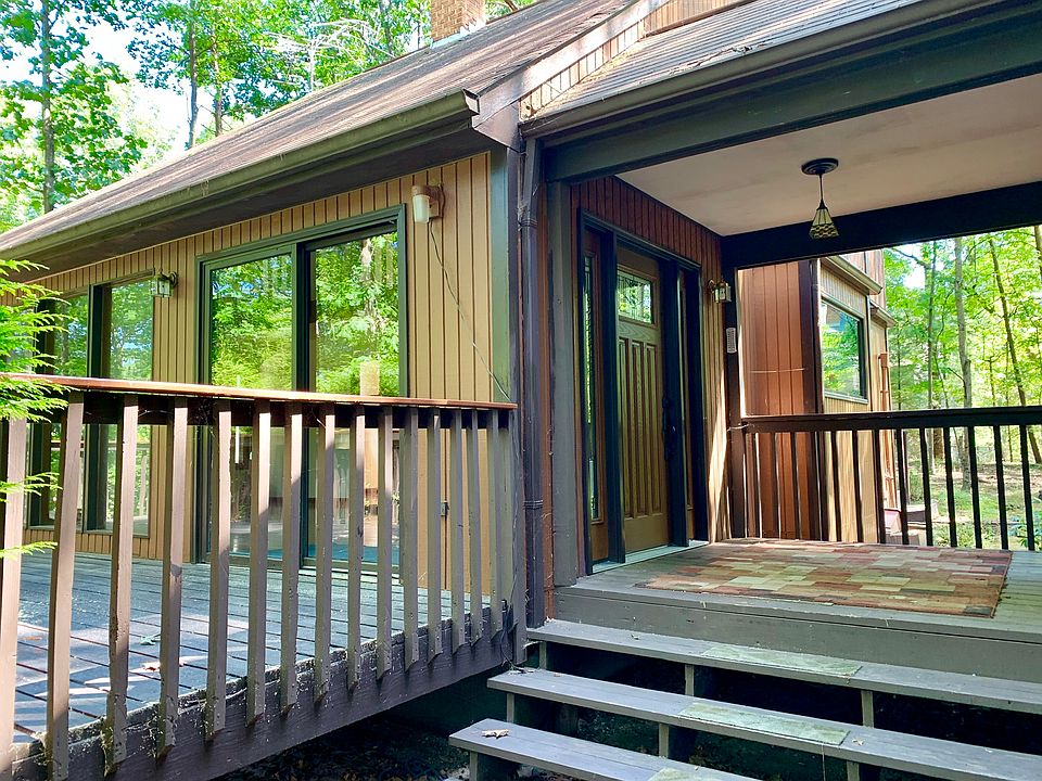 1st image of 133 Dogwood Dr