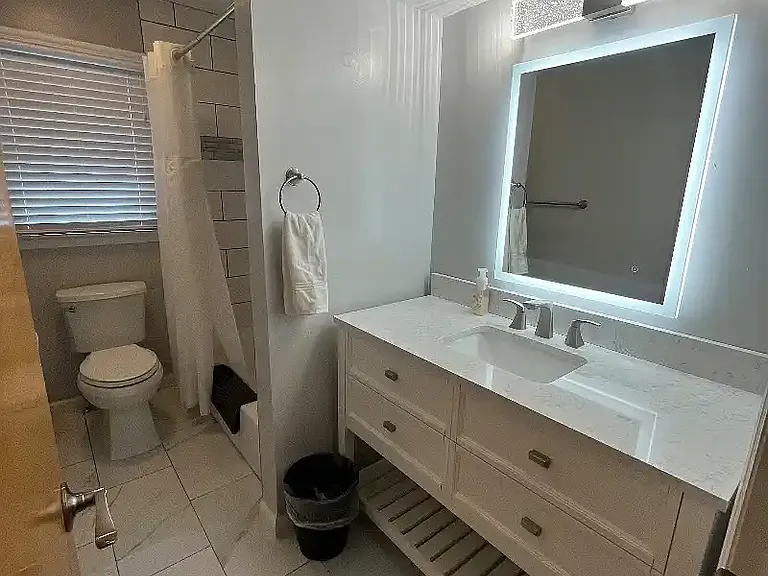 234 Lee St — Photo 2