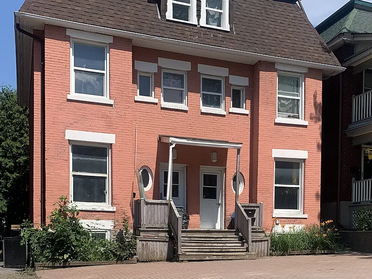73 Charlotte St — Photo 1