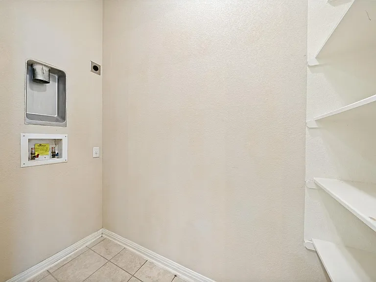 138 Wainscot Oak Way — Photo 17