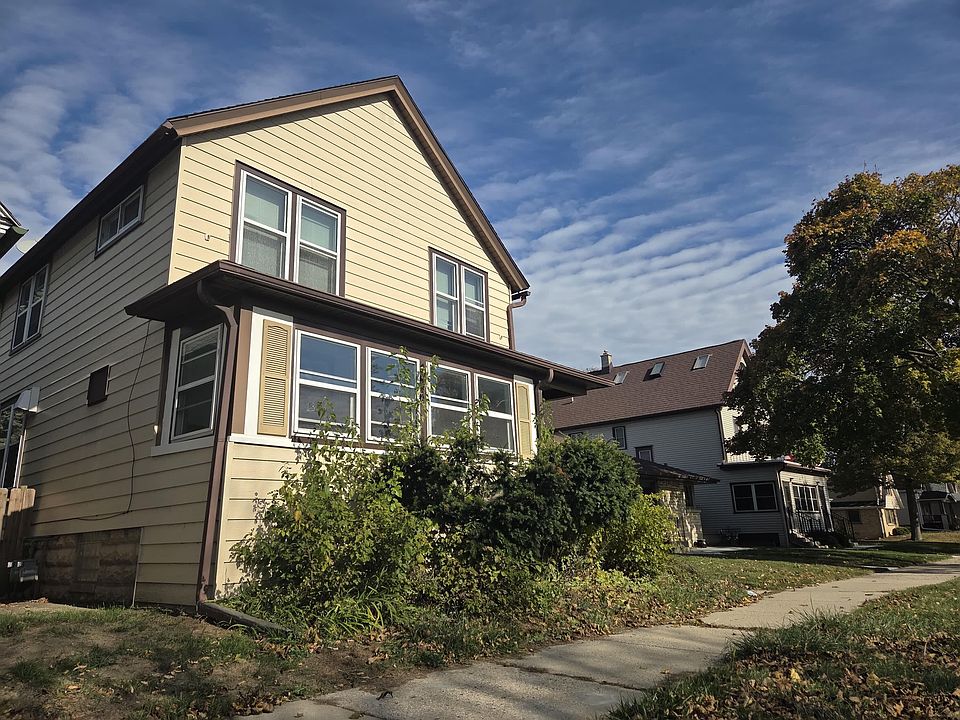 1st image of 3658 E Holmes Ave