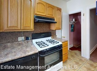 5703 N Woodstock St, Philadelphia, PA 19138