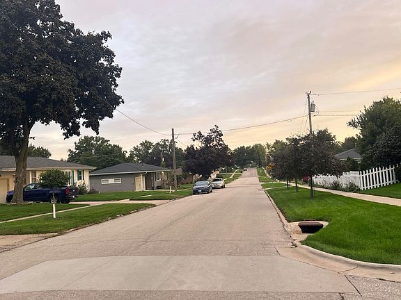 4th image of 2290 24th St