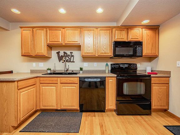 5th image of 35 E Weston Dr