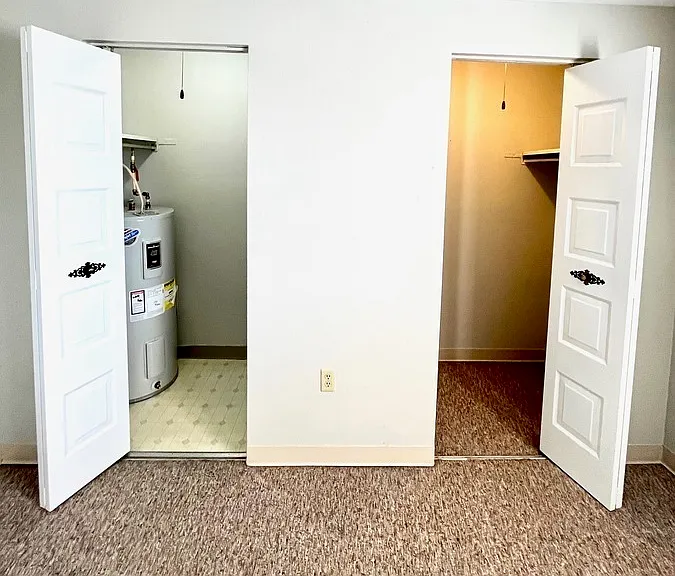 W Clearview Dr — Photo 5