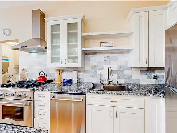 5th image of 117 Auburn Street