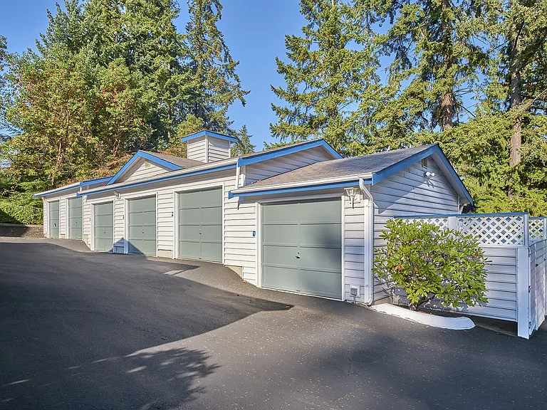 Edmonds Gateway — Photo 13