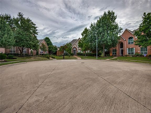 4th image of 7400 Wembley Ct