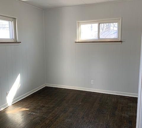 5th image of 1733 Progress Ave #1
