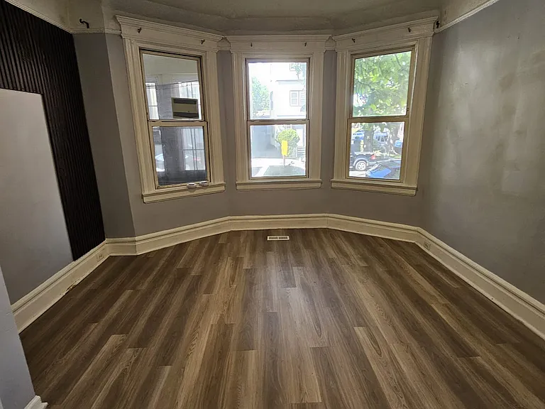 27 Linden Ave #A1 — Photo 12