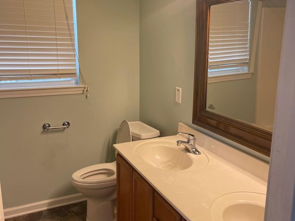 612 Mattocks Ave, Maysville, NC 28555
