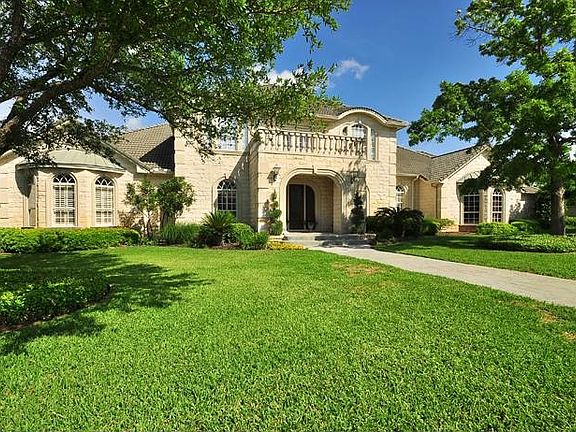 2nd image of 3805 Trevino Dr