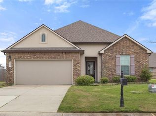 908 Channel Bend Ct, Slidell, LA 70461